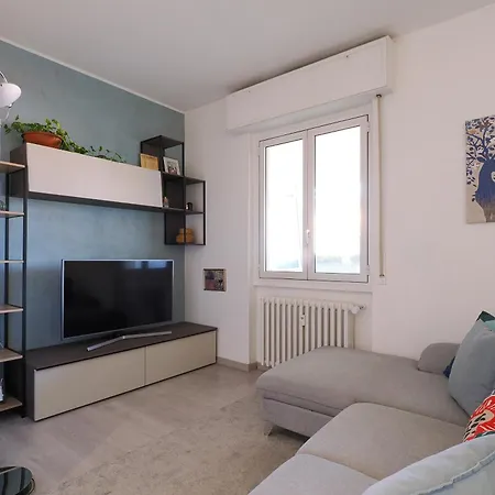 Apartment Mila Venosa Milan