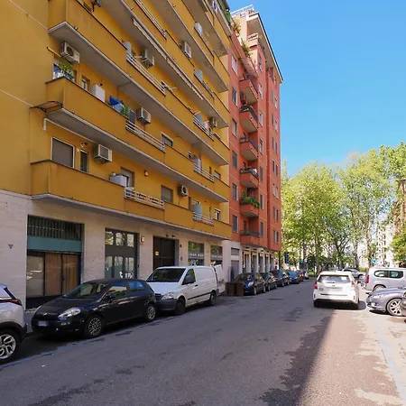 Mila Venosa Milano